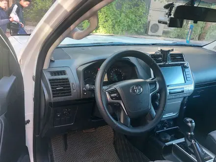 Toyota Land Cruiser Prado 2018 года за 21 500 000 тг. в Караганда – фото 6