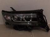 Фара правая Тойота Прадо 2018 оригинл за 170 000 тг. в Астана