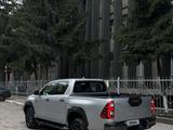 Toyota Hilux 2025 года за 26 000 000 тг. в Алматы – фото 4