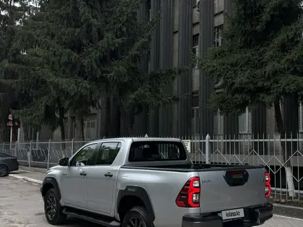 Toyota Hilux 2025 года за 26 000 000 тг. в Алматы – фото 4