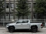 Toyota Hilux 2025 года за 26 000 000 тг. в Алматы – фото 5