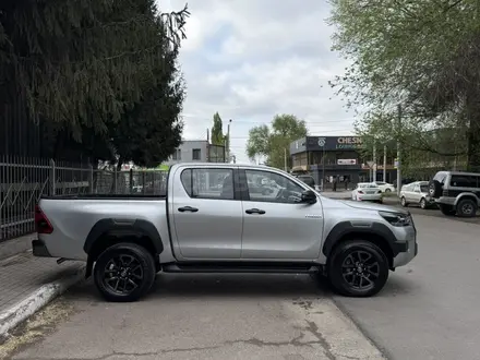Toyota Hilux 2025 года за 26 000 000 тг. в Алматы – фото 9