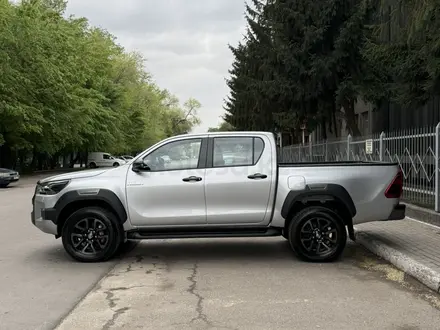 Toyota Hilux 2025 года за 26 000 000 тг. в Алматы – фото 12