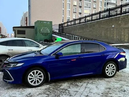 Toyota Camry 2021 года за 13 000 000 тг. в Астана – фото 3