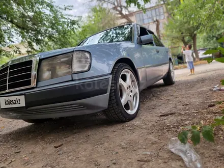 Mercedes-Benz E 230 1992 года за 2 000 000 тг. в Тараз – фото 3