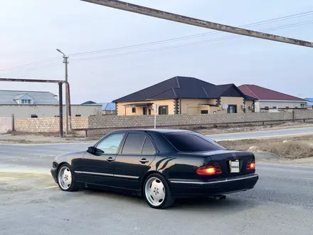 Mercedes-Benz E 320 2001 года за 5 200 000 тг. в Жанаозен – фото 14