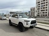 Toyota 4Runner 2016 года за 11 900 000 тг. в Астана