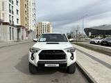 Toyota 4Runner 2016 года за 11 900 000 тг. в Астана – фото 2