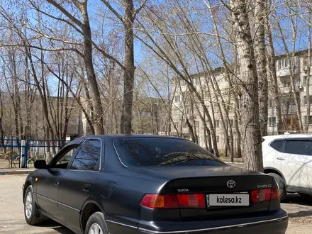 Toyota Camry 2000 года за 3 300 000 тг. в Павлодар – фото 3