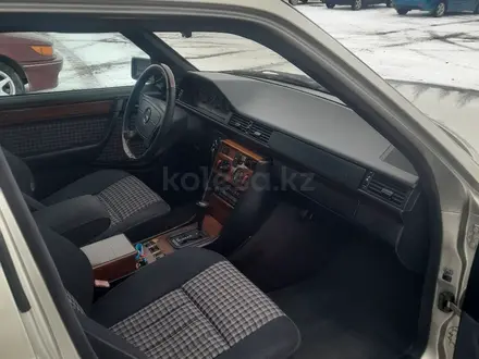 Mercedes-Benz E 220 1990 года за 2 500 000 тг. в Кызылорда – фото 5