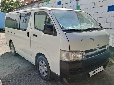 Toyota Hiace 2006 года за 4 700 000 тг. в Туркестан – фото 2