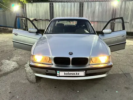 BMW 730 1995 года за 2 500 000 тг. в Шымкент