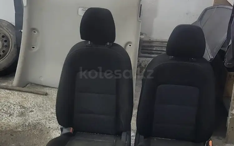 Kia Cerato 2014 год сиденья передние правый левый потолок за 1 000 тг. в Алматы