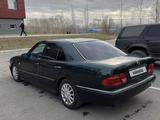 Mercedes-Benz E 230 1997 года за 2 500 000 тг. в Павлодар – фото 4