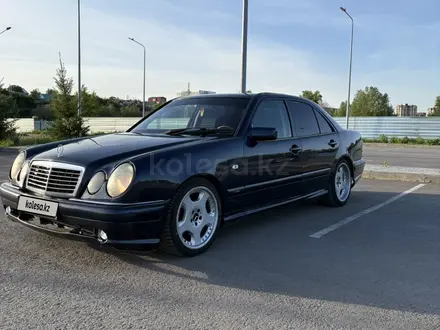 Mercedes-Benz E 280 1998 года за 2 500 000 тг. в Костанай – фото 2