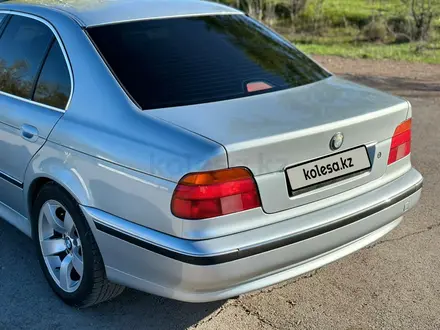 BMW 528 1997 года за 4 300 000 тг. в Караганда – фото 8