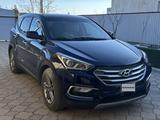 Hyundai Santa Fe 2017 года за 6 200 000 тг. в Атырау