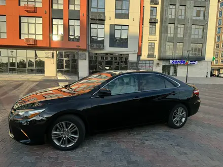 Toyota Camry 2015 года за 6 800 000 тг. в Жанаозен – фото 2