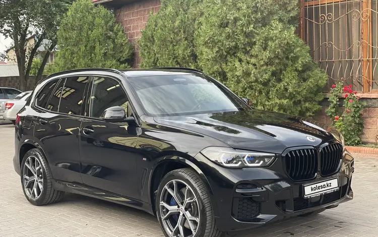 BMW X5 2022 года за 69 000 000 тг. в Алматы