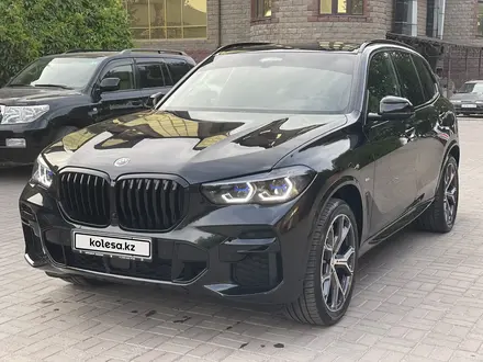 BMW X5 2022 года за 69 000 000 тг. в Алматы – фото 4