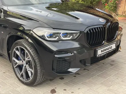 BMW X5 2022 года за 69 000 000 тг. в Алматы – фото 6