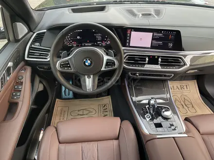 BMW X5 2022 года за 69 000 000 тг. в Алматы – фото 16
