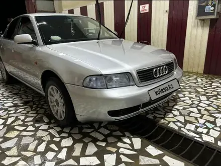 Audi A4 1996 года за 2 500 000 тг. в Шиели – фото 3