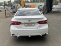 Toyota Camry 2018 годаfor9 400 000 тг. в Алматы – фото 11