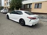 Toyota Camry 2018 годаfor9 400 000 тг. в Алматы – фото 4