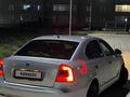 Skoda Octavia 2012 годаfor3 500 000 тг. в Атырау – фото 2