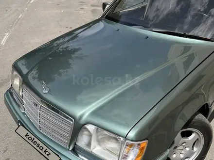 Mercedes-Benz E 220 1994 года за 2 000 000 тг. в Алматы – фото 11
