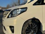 Toyota Alphard 2013 года за 8 000 000 тг. в Семей – фото 2