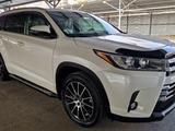 Toyota Highlander 2019 года за 23 700 000 тг. в Алматы – фото 5