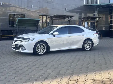 Toyota Camry 2019 года за 12 850 000 тг. в Алматы – фото 5