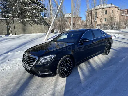 Mercedes-Benz S 400 2016 года за 28 900 000 тг. в Астана