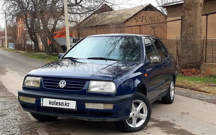 Volkswagen Vento 1997 года за 1 250 000 тг. в Шымкент
