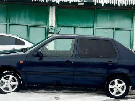 Volkswagen Vento 1997 года за 1 250 000 тг. в Шымкент – фото 13