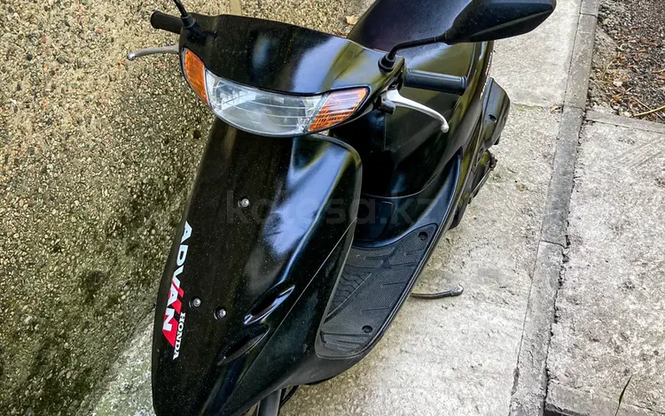 Honda  Dio 2002 годаүшін140 000 тг. в Алматы