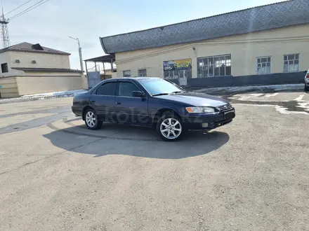 Toyota Camry 1999 года за 2 200 000 тг. в Тараз – фото 2