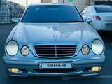 Mercedes-Benz E 200 2000 года за 5 000 000 тг. в Караганда – фото 3