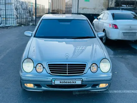 Mercedes-Benz E 200 2000 года за 5 000 000 тг. в Караганда – фото 4