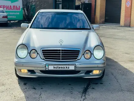 Mercedes-Benz E 200 2000 года за 5 000 000 тг. в Караганда – фото 10