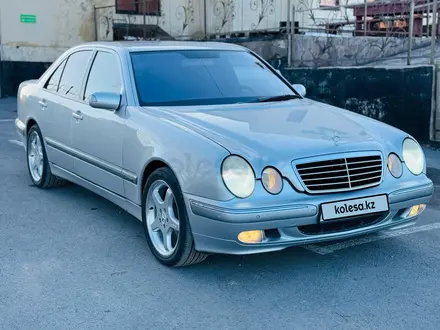 Mercedes-Benz E 200 2000 года за 5 000 000 тг. в Караганда – фото 9