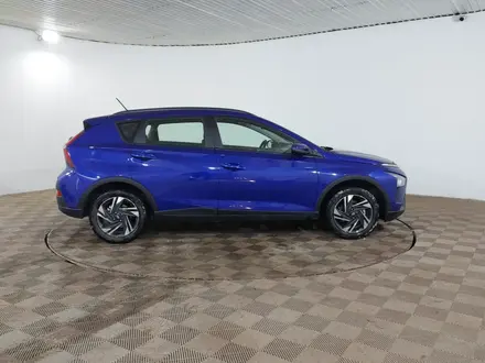 Hyundai Bayon 2022 года за 5 980 000 тг. в Шымкент – фото 4