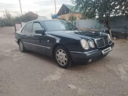 Mercedes-Benz E 280 1998 года за 5 200 000 тг. в Алматы