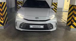Toyota Camry 2025 года за 20 950 000 тг. в Астана