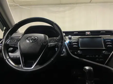 Toyota Camry 2019 года за 12 000 000 тг. в Алматы – фото 9