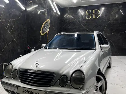 Mercedes-Benz E 55 AMG 2001 года за 6 500 000 тг. в Астана – фото 5