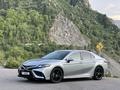 Toyota Camry 2022 года за 13 500 000 тг. в Алматы – фото 19