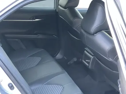 Toyota Camry 2022 года за 13 500 000 тг. в Алматы – фото 34